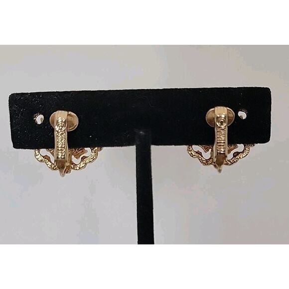 Vintage SARAH COVENTRY Clip On Earrings Faux Pink & Pearl‎ Goldtone Flower Rare - Picture 2 of 10